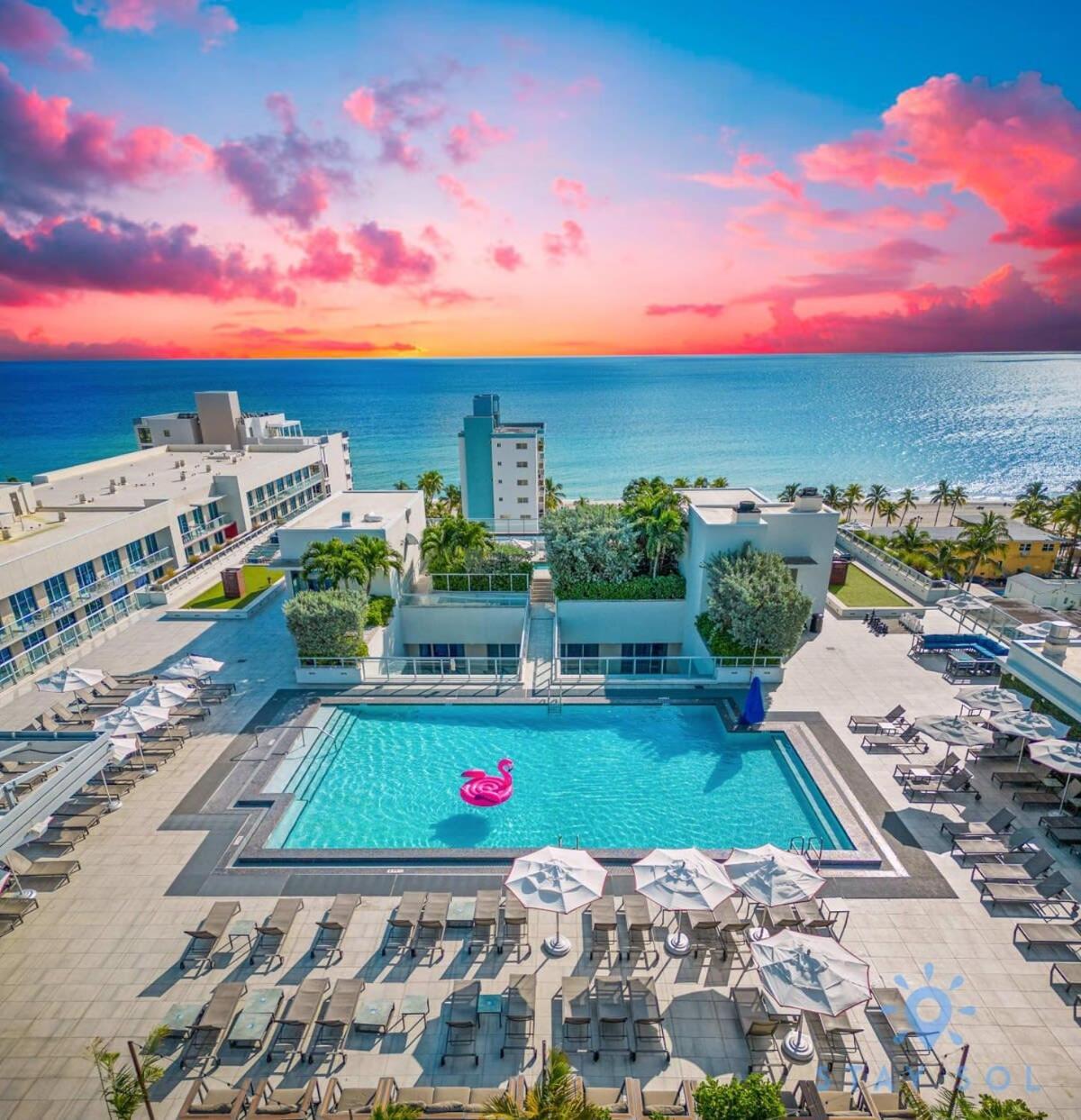 Rooftop Pool - Balcony - Hollywood Beach Broad - Walk エクステリア 写真